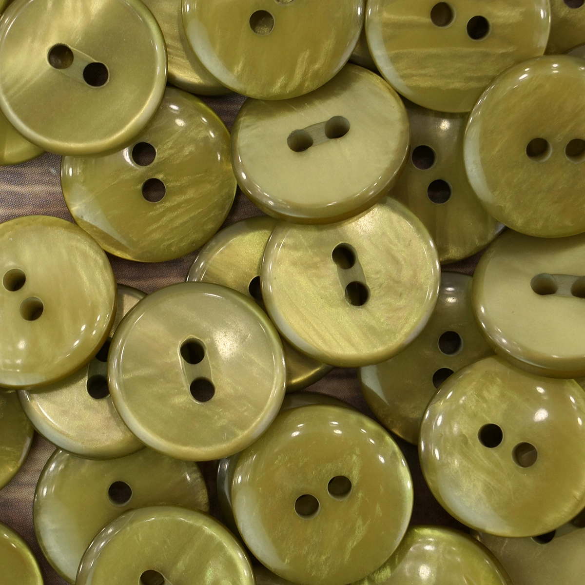 Пуговицы CONCEPT Mother of Pearl, размер 24 (15 мм), COL.60