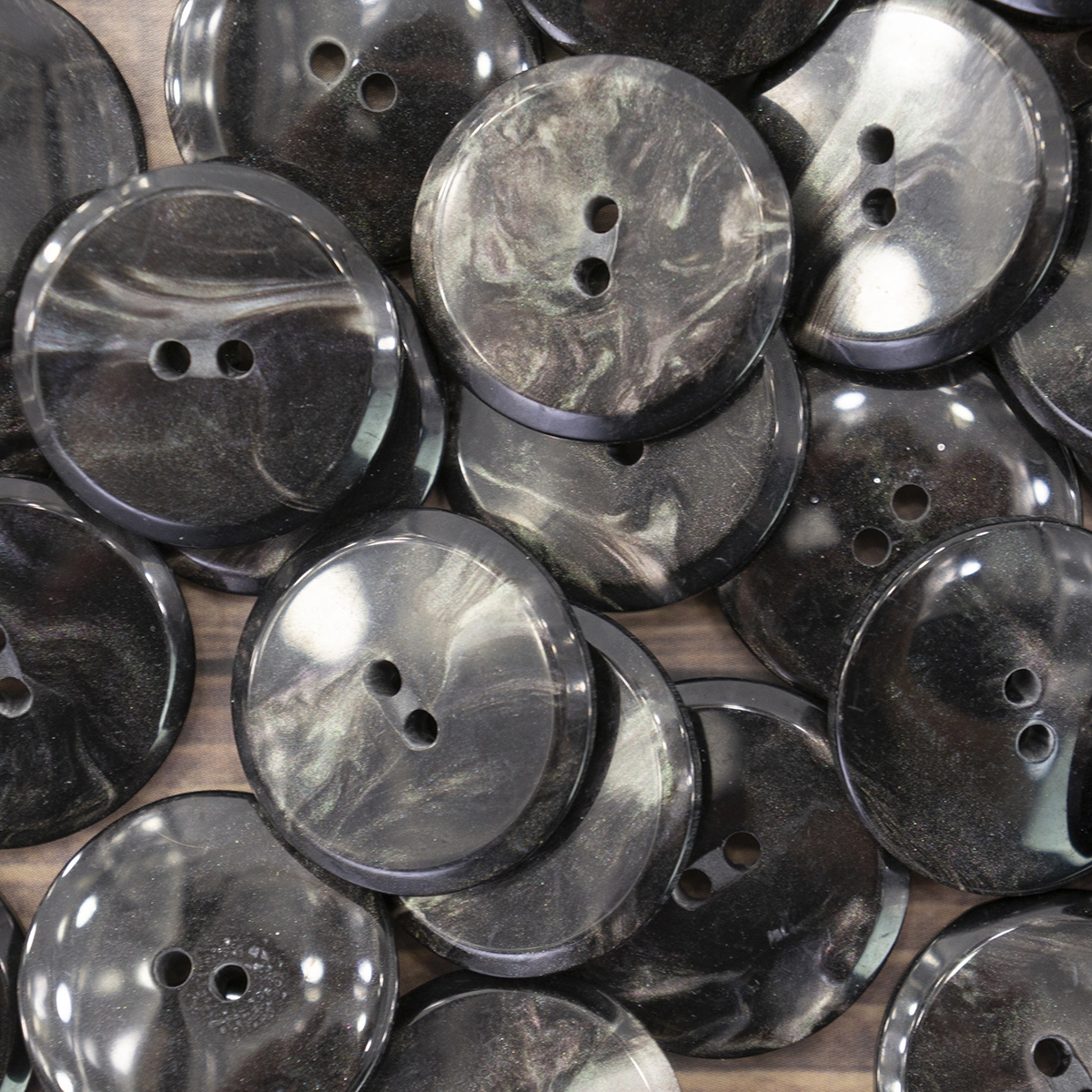 Пуговицы CONCEPT Mother of Pearl, размер 44 (28 мм), COL.5 Deep Sea