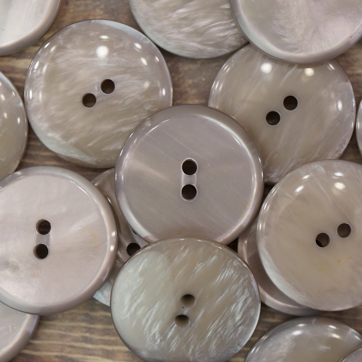 Пуговицы CONCEPT Mother of Pearl, размер 36 (23 мм), COL.62