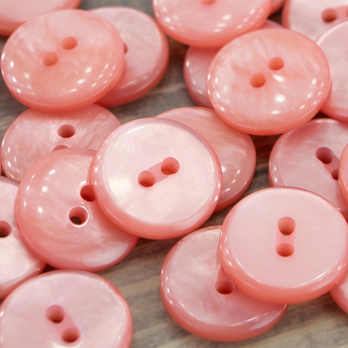 Пуговицы CONCEPT Mother of Pearl, размер 24 (15 мм), COL.56