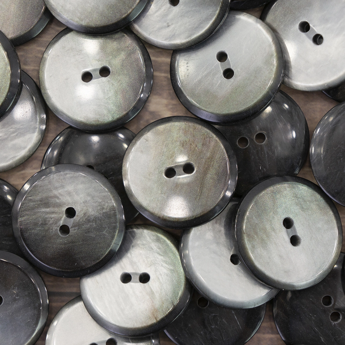 Пуговицы CONCEPT Mother of Pearl, размер 36 (23 мм), COL.2 Tahiti