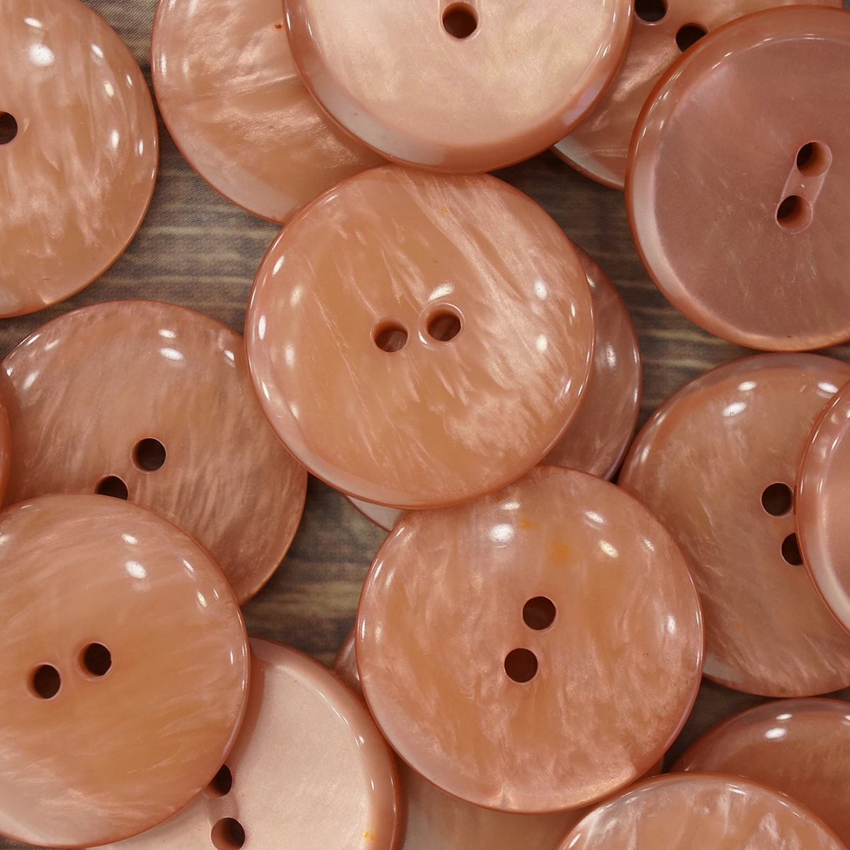 Пуговицы CONCEPT Mother of Pearl, размер 36 (23 мм), COL.58