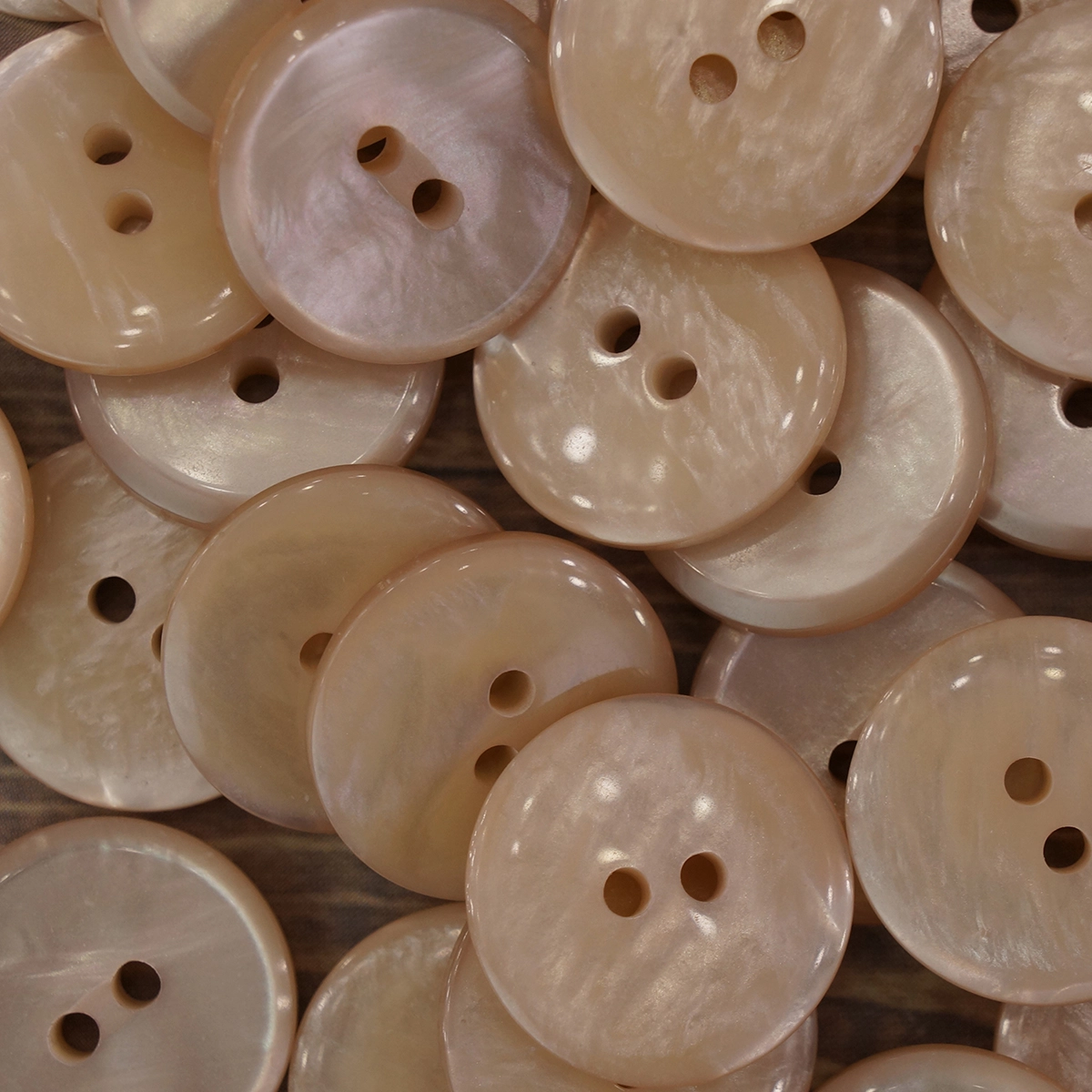 Пуговицы CONCEPT Mother of Pearl, размер 28 (18 мм), COL.59